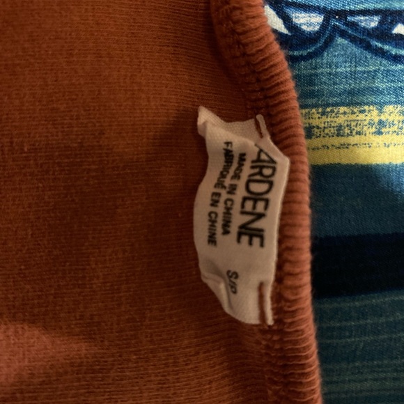 Cute pink crop top - Picture 2 of 2